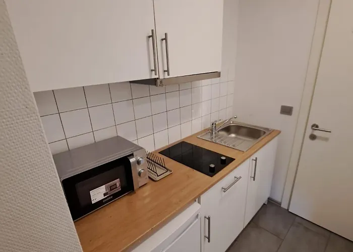 Monteurzimmer - Ferien Leipzig - Sandersdorf-brehna Apartman *